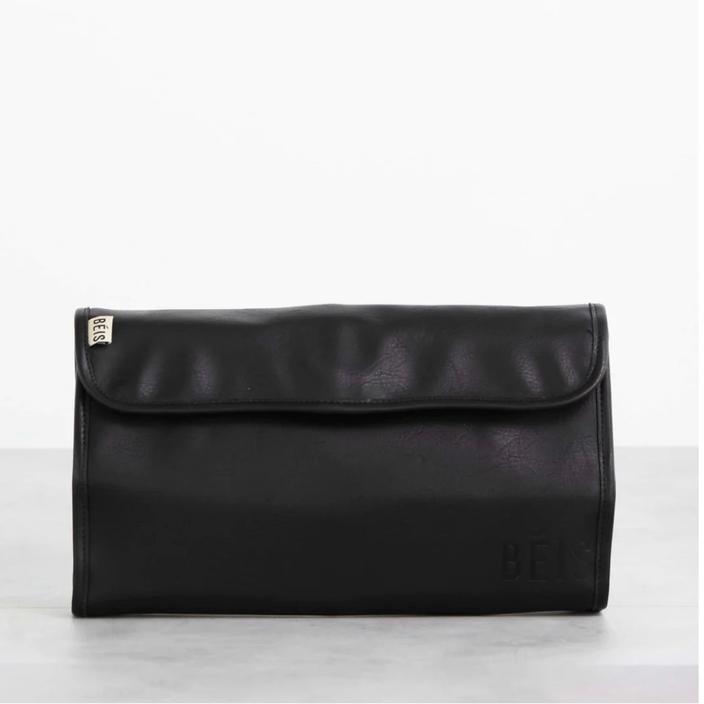 BEIS hanging jewelry case
